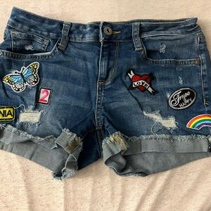 Arizona Jean Company Blue Denim Shorts with Patches